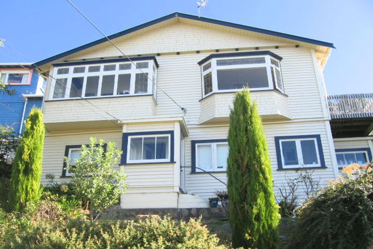 Photo of property in 16 Imperial Terrace, Melrose, Wellington, 6022