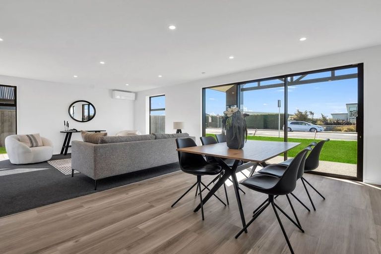 Photo of property in 2 Dynes Road, Rolleston, 7615