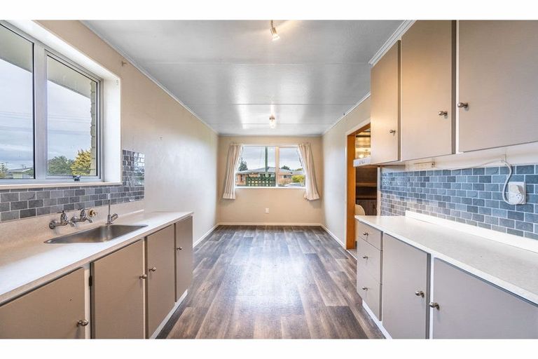 Photo of property in 66 Renfrew Street, Waikiwi, Invercargill, 9810