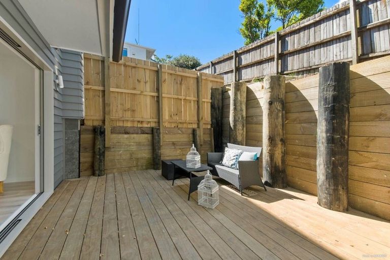 Photo of property in 65b Coronation Road, Hillcrest, Auckland, 0627