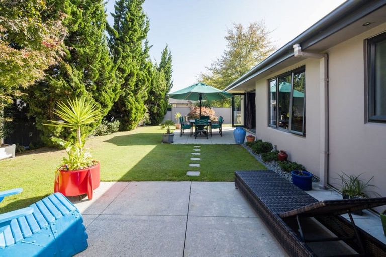 Photo of property in 2 Woburn Court, Rototuna North, Hamilton, 3210