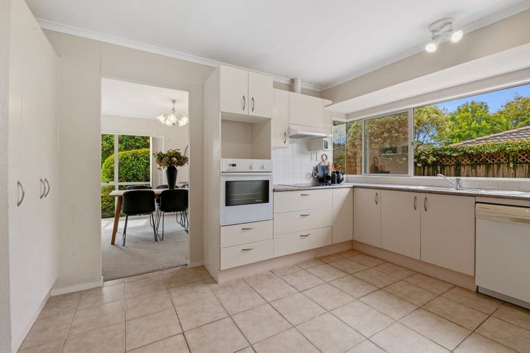 Photo of property in 22 Vanderbilt Parade, Albany, Auckland, 0632