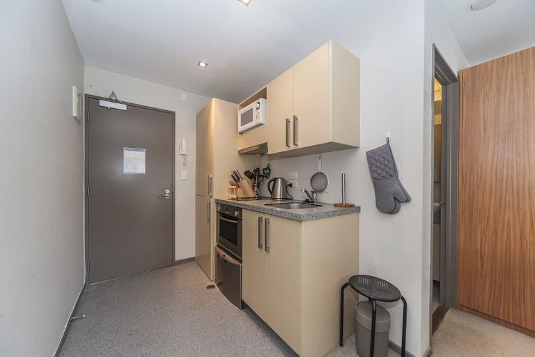 Photo of property in Dual Apartments, 108/142 Vivian Street, Te Aro, Wellington, 6011