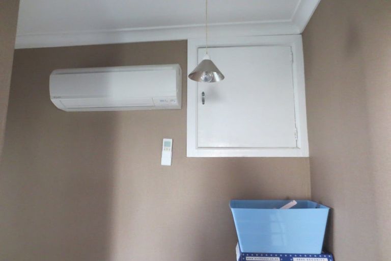 Photo of property in 9 East Street, Terrace End, Palmerston North, 4410