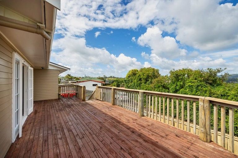 Photo of property in 21 Waitaki Street, Henderson, Auckland, 0612