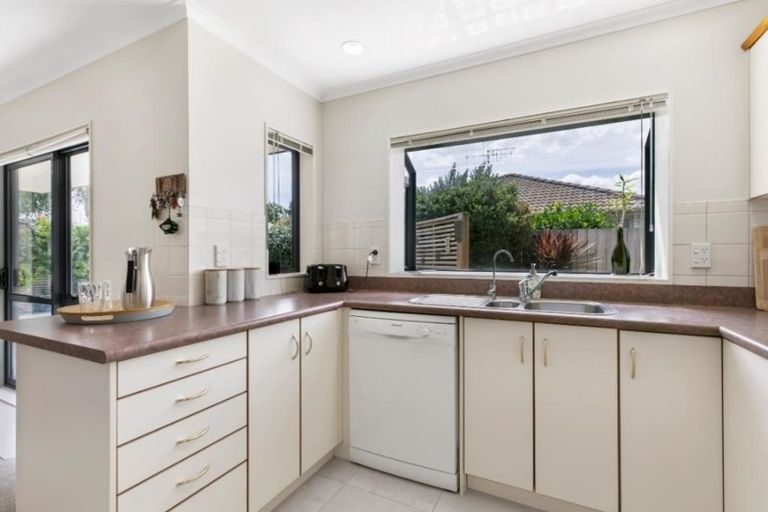 Photo of property in 23 Northmeadow Drive, Rototuna, Hamilton, 3210