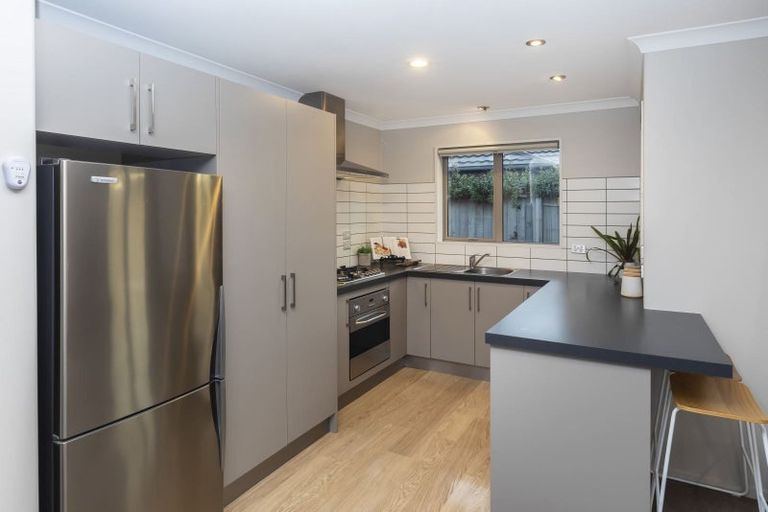 Photo of property in 2 Newall Avenue, Bryndwr, Christchurch, 8052