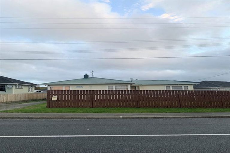 Photo of property in 4 Castlerea Street, Wainuiomata, Lower Hutt, 5014