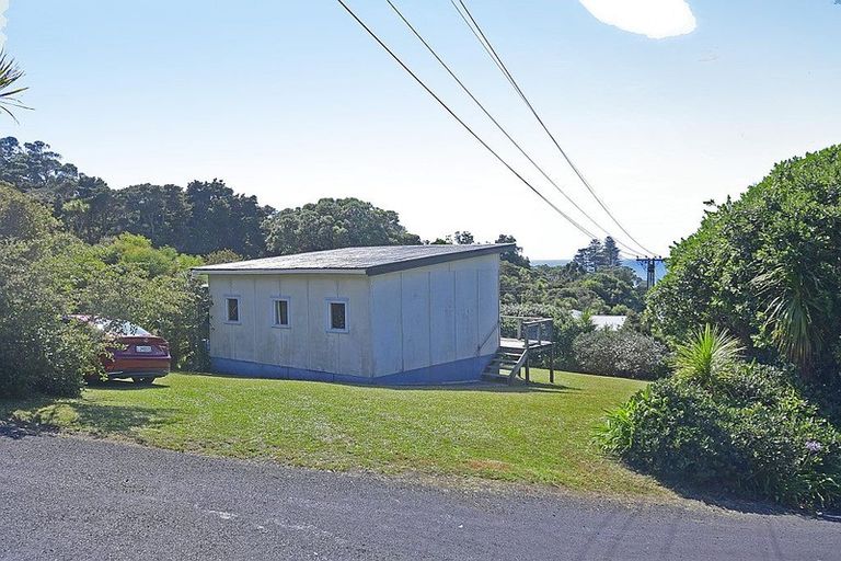 Photo of property in 8 Spray Crescent, Leigh, 0985