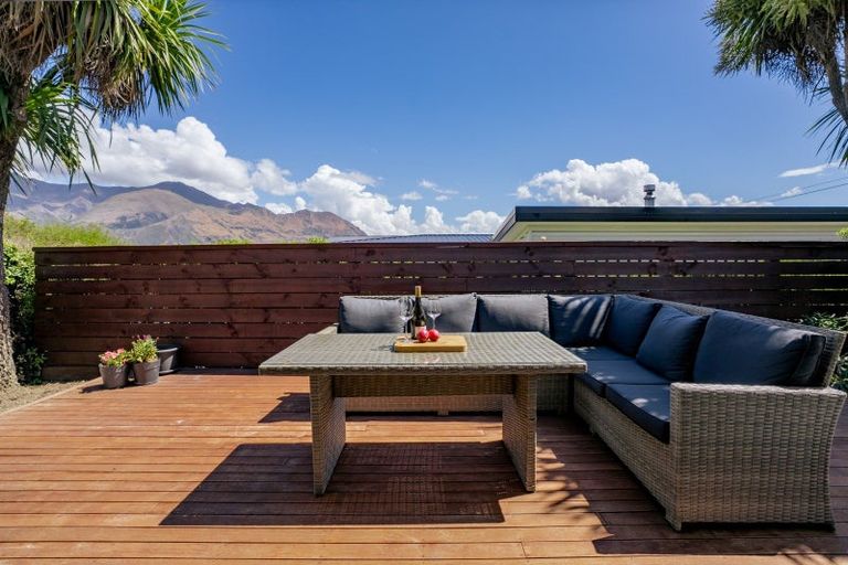 Photo of property in 191 Aubrey Road, Wanaka, 9305