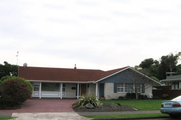 Photo of property in 65 Rimu Street, Waikanae, 5036