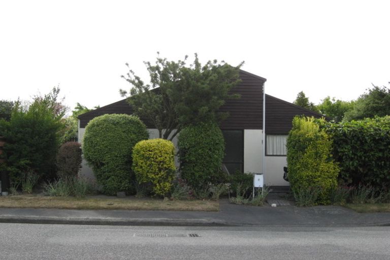 Photo of property in 7 Glenharrow Avenue, Avonhead, Christchurch, 8042