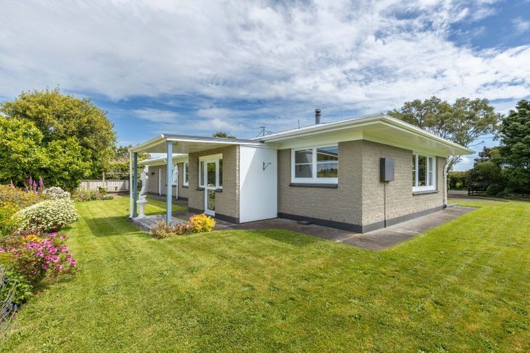 Photo of property in 737 Frankley Road, Hurworth, New Plymouth, 4371