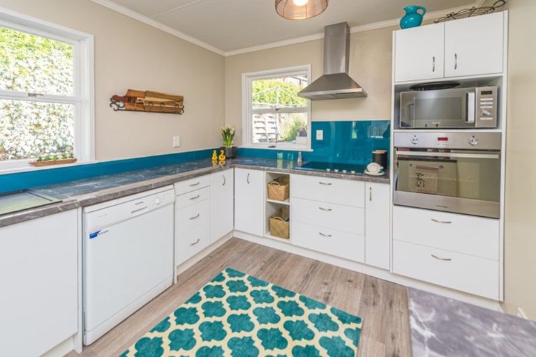 Photo of property in 121 Great North Road, Saint Johns Hill, Whanganui, 4501