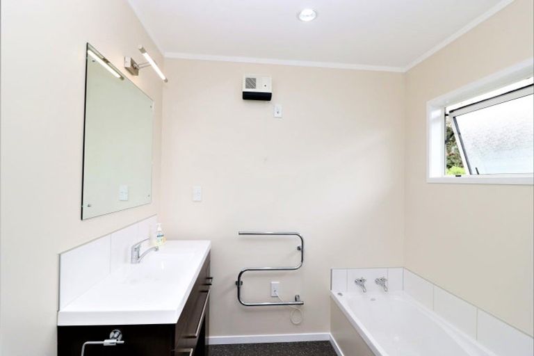 Photo of property in 44 Dolphin Drive, Whiritoa, Whangamata, 3691