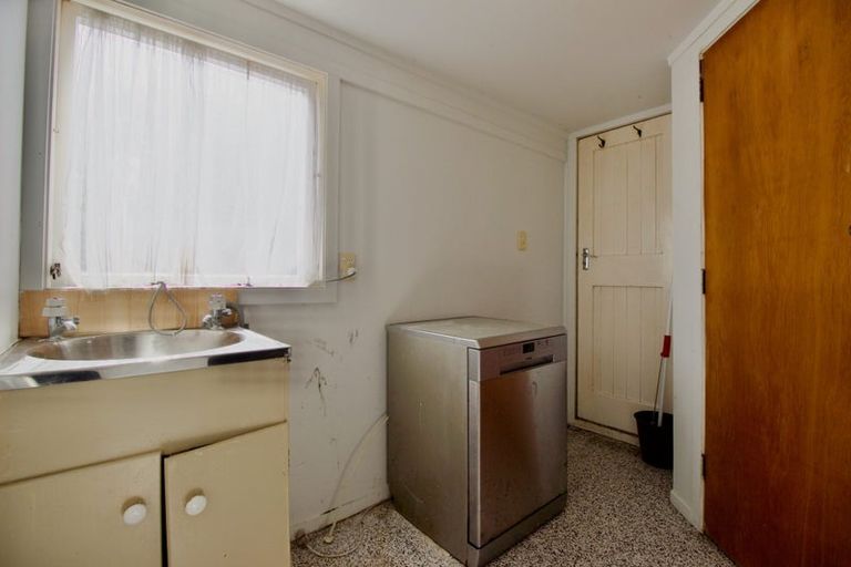 Photo of property in 5 Norman Road, Titirangi, Auckland, 0604