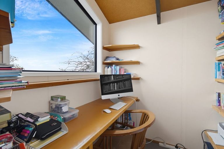 Photo of property in 49 James Cook Street, Havelock North, 4130
