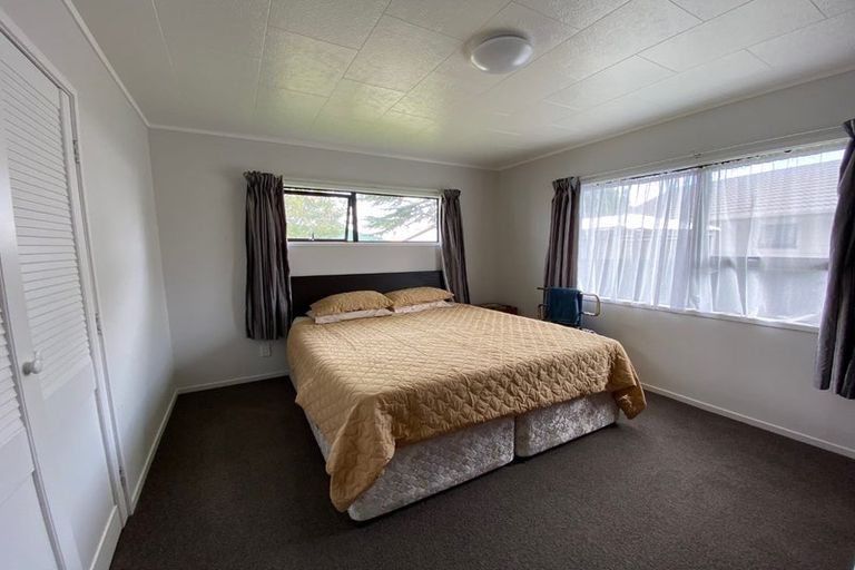Photo of property in 96 Burundi Avenue, Clendon Park, Auckland, 2103