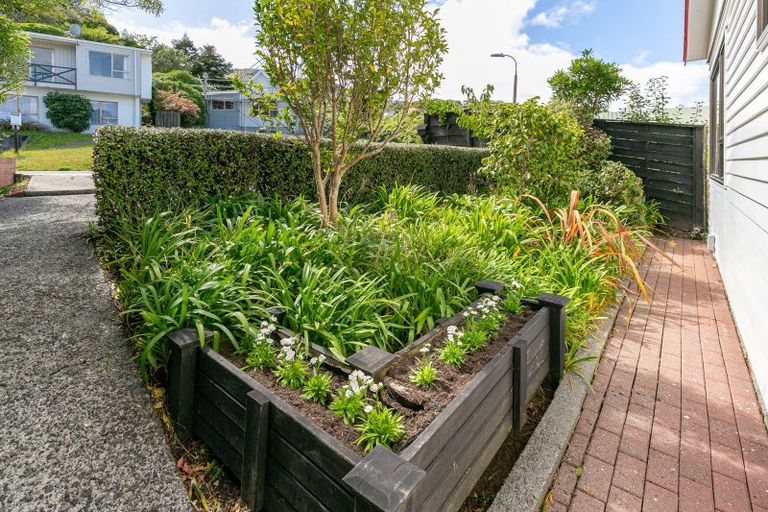 Photo of property in 17b Govind Grove, Ngaio, Wellington, 6035