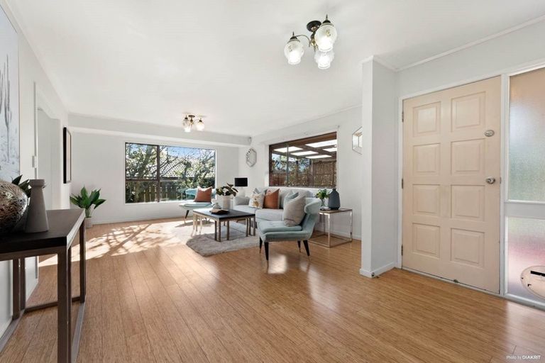 Photo of property in 13 Ciprian Place, Henderson, Auckland, 0612