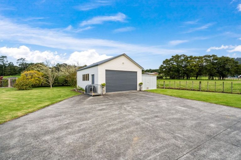 Photo of property in 30 Saleyards Road, Kauri, 0185