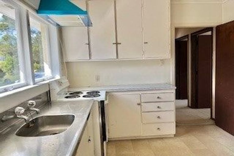 Photo of property in 6/17 Swanson Road, Henderson, Auckland, 0610