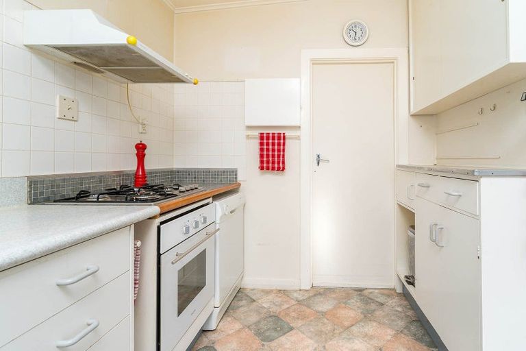 Photo of property in 10 Stewart Street, Waikouaiti, 9510