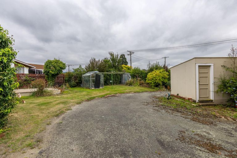 Photo of property in 9 Oxford Street, Waimate, 7924