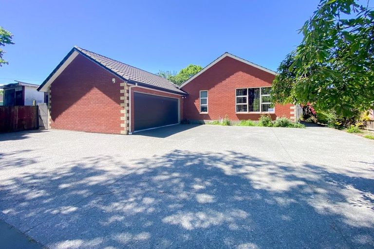 Photo of property in 45 Hooker Avenue, Bryndwr, Christchurch, 8053