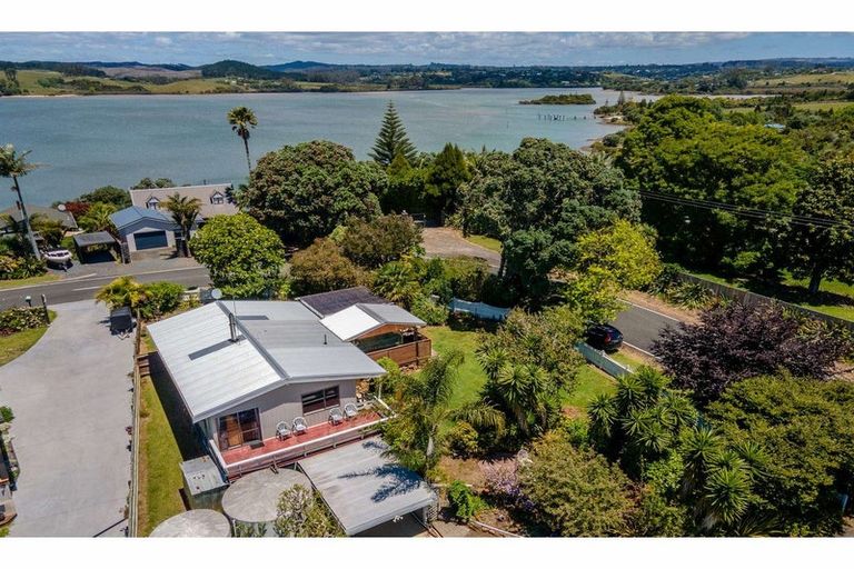 Photo of property in 29 Rangitane Loop Road, Kerikeri, 0294