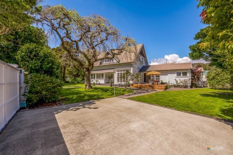 Photo of property in 22 Penrose Street, Woburn, Lower Hutt, 5010