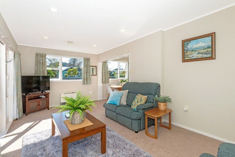 Photo of property in 69 Iranui Road, Inner Kaiti, Gisborne, 4010