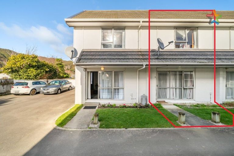 Photo of property in 4c Flock Grove, Fairfield, Lower Hutt, 5011