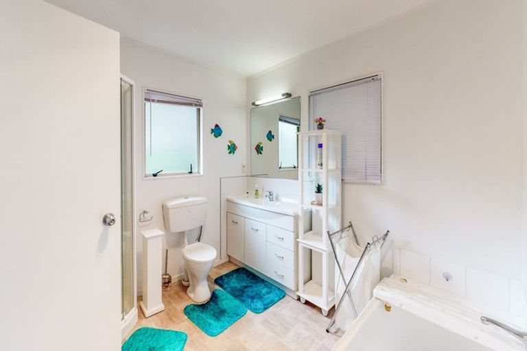 Photo of property in 3/692 Whangaparaoa Road, Stanmore Bay, Whangaparaoa, 0932