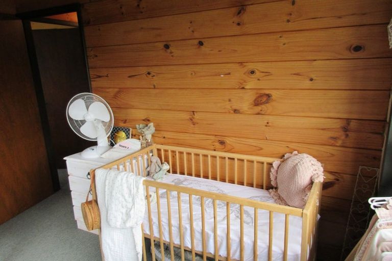 Photo of property in 120 Tutere Street, Waikanae Beach, Waikanae, 5036