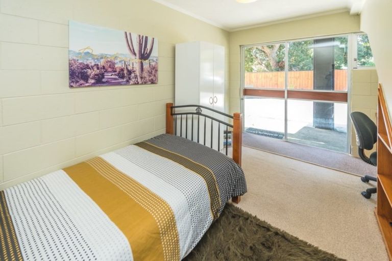 Photo of property in 53 Great North Road, Saint Johns Hill, Whanganui, 4501