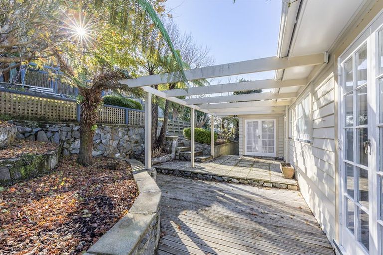 Photo of property in 15a Romney Square, Tawa, Wellington, 5028