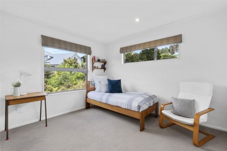 Photo of property in 18 Kahikatea Close, Campbells Bay, Auckland, 0630