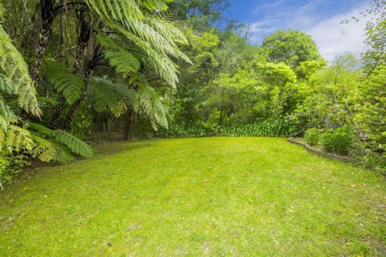 Photo of property in 61 Blue Mountains Road, Pinehaven, Upper Hutt, 5019