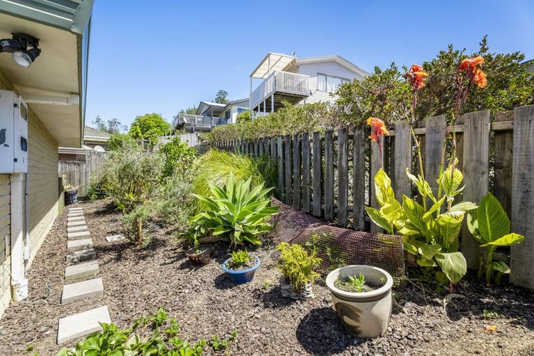 Photo of property in 19 Kestrel Heights, Arkles Bay, Whangaparaoa, 0932