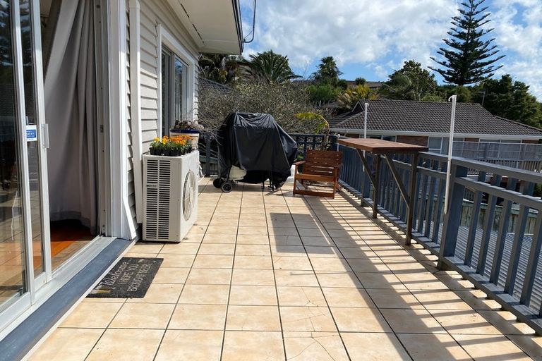 Photo of property in 115 Glengarry Road, Glen Eden, Auckland, 0602
