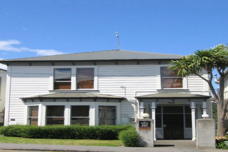 Photo of property in 1/237 The Terrace, Te Aro, Wellington, 6011