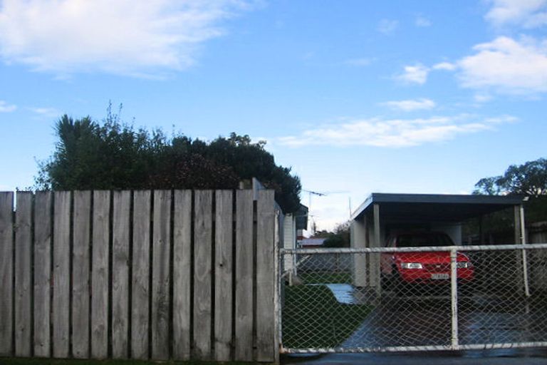 Photo of property in 32 Grenville Street, Waiwhetu, Lower Hutt, 5010