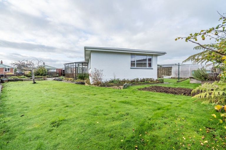 Photo of property in 2 Kinmont Crescent, Newfield, Invercargill, 9812