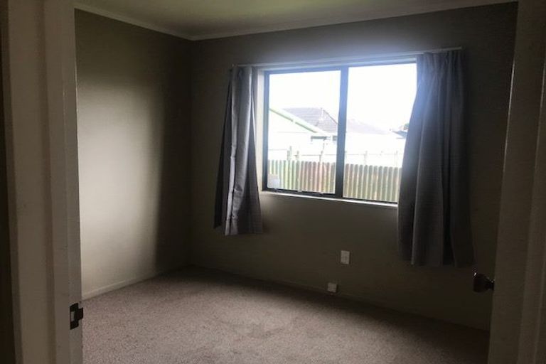 Photo of property in 18a Douglas Crescent, Fairfield, Hamilton, 3214