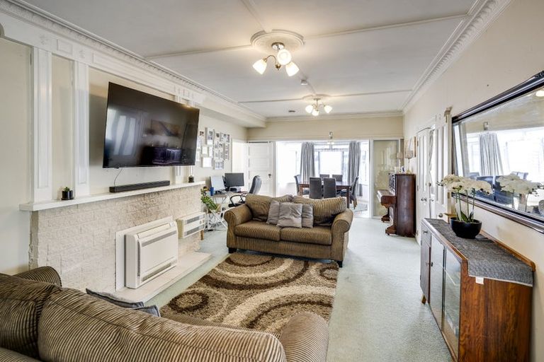 Photo of property in 71 Latham Street, Marewa, Napier, 4110