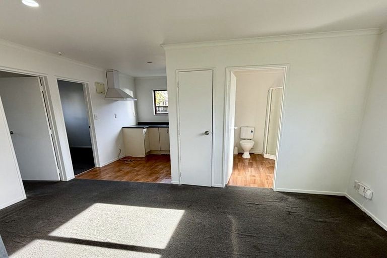 Photo of property in 18 Neems Place, Manurewa, Auckland, 2102