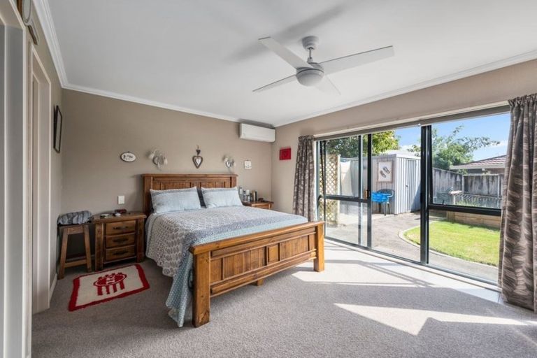 Photo of property in 17 Bayfair Drive, Mount Maunganui, 3116