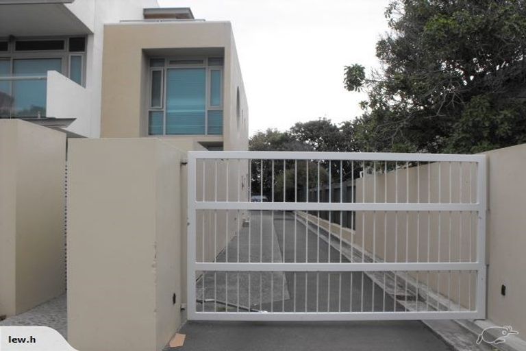 Photo of property in 5/272 Marine Parade, New Brighton, Christchurch, 8061