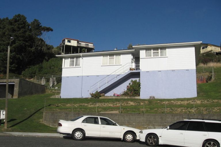 Photo of property in 14 Hollow Close, Titahi Bay, Porirua, 5022